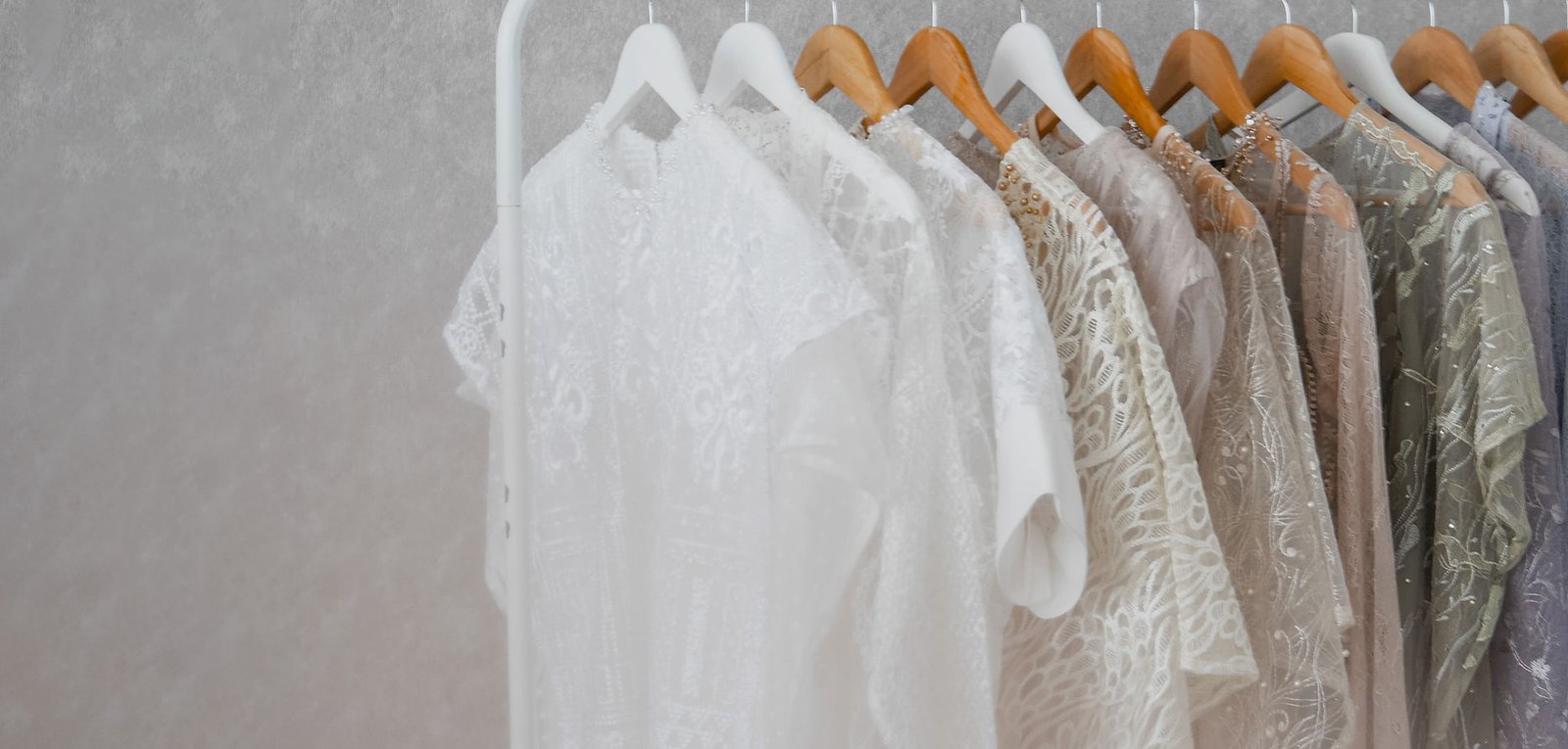 Tips Mix & Match Outfit Sewa Agar Tampil Maksimal